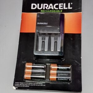 Duracell Rechargeable Battery Charger with AA Batteries